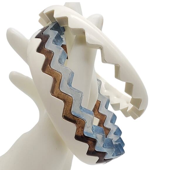 Acrylic Puzzle Bangles Zig Zag Bracelet Blue Brown Off White Wavy Interlocking - Picture 1 of 12